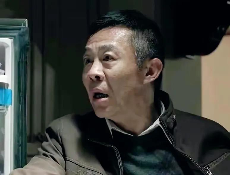 侯勇|离婚12年再看侯勇沈蓉的各自生活，一个至今单身一个三婚娶娇妻