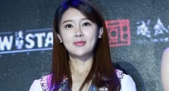 甘薇|420亿阔太变老赖!曾学刘涛替夫还债,甘薇嫁给贾跃亭是赚是赔?