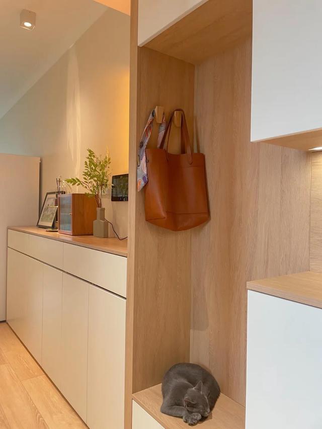 看了她家,才知道什么叫岁月静好,一进玄关就把我迷住了,超美!