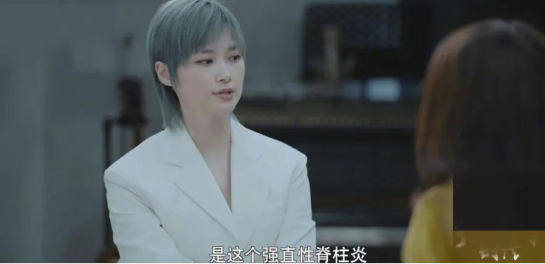 李宇春|李宇春自曝身患重病，发病时要坐轮椅：世事难料，人生无常