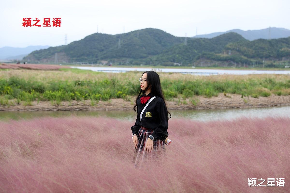 在水一方|梅山湾畔，花海绵延，在水一方，绚烂！