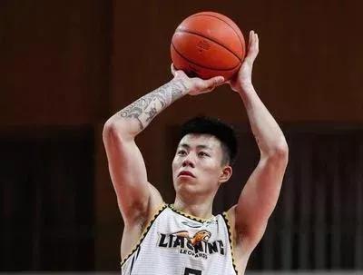 辽宁男篮|官宣辽宁男篮各球员年薪，赵继伟次顶薪合同，外援工资加盟最高