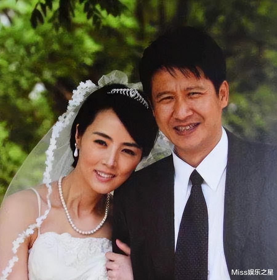 张国强|被妻子嫌弃净身出户，张国强离婚后一炮而红，与美女王晓楠再婚