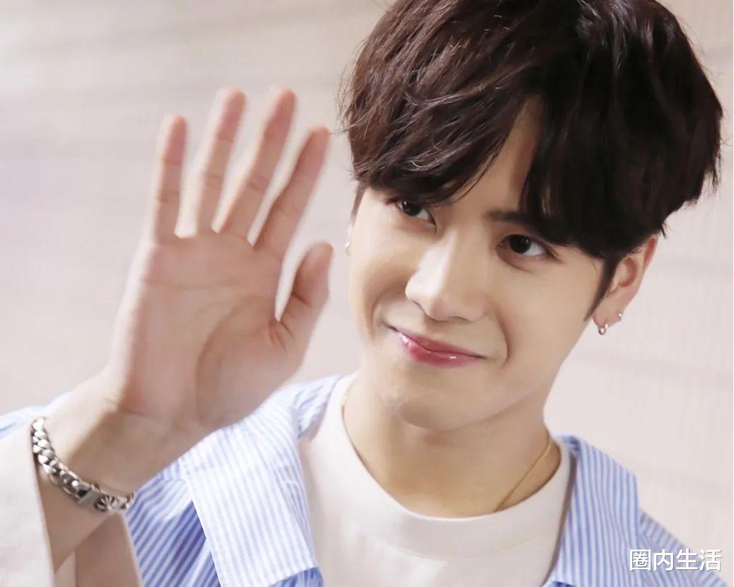 杨幂|王嘉尔和宋雨琦物料瓜都是去年的了，这次是为了顶瓜这才被放了出来