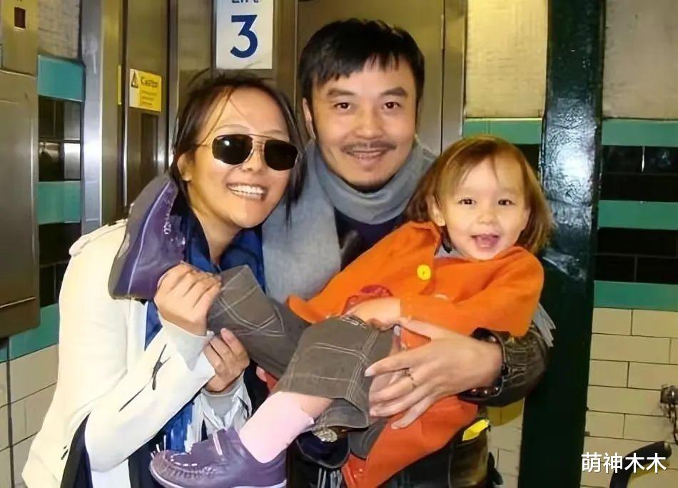 景甜|乐嘉线下捞金，田源直播讨要打赏，过气主持人境遇大不相同