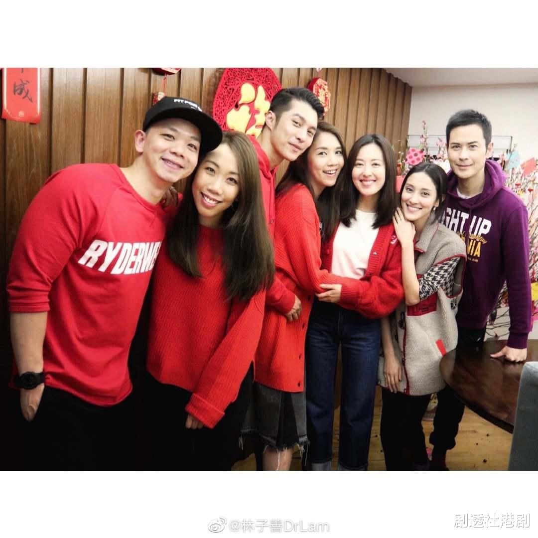 聚会|“铁马家族”聚会为视后提前庆生，成员五缺二，视帝被指重色轻友