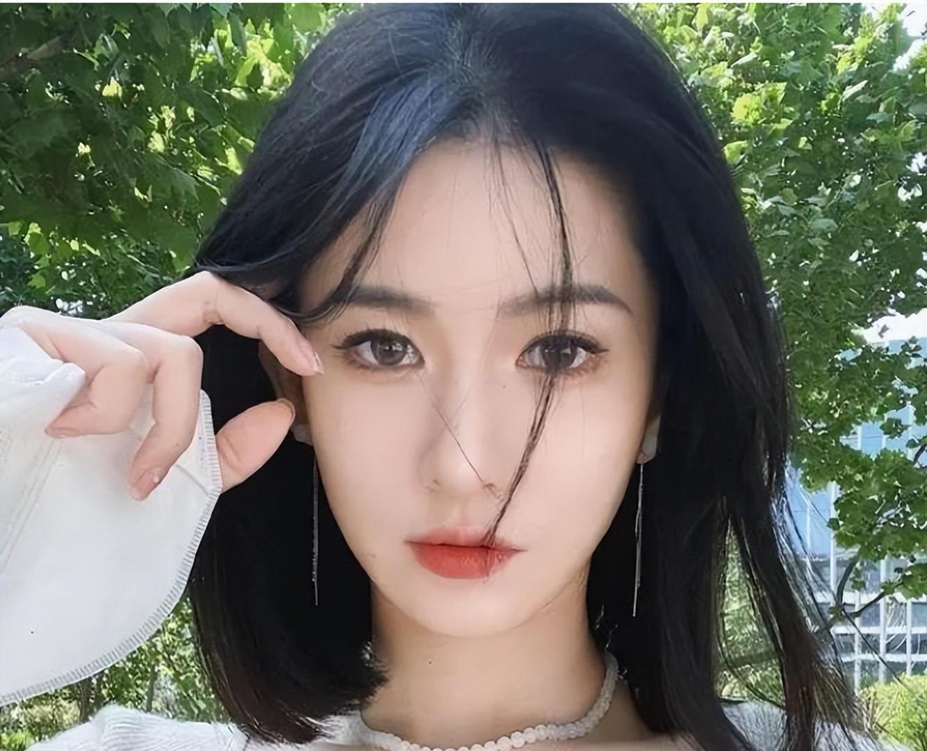 李易峰|Blase湾湾再爆李易峰猛料,称受到威胁,将公布272张照片涉及17人