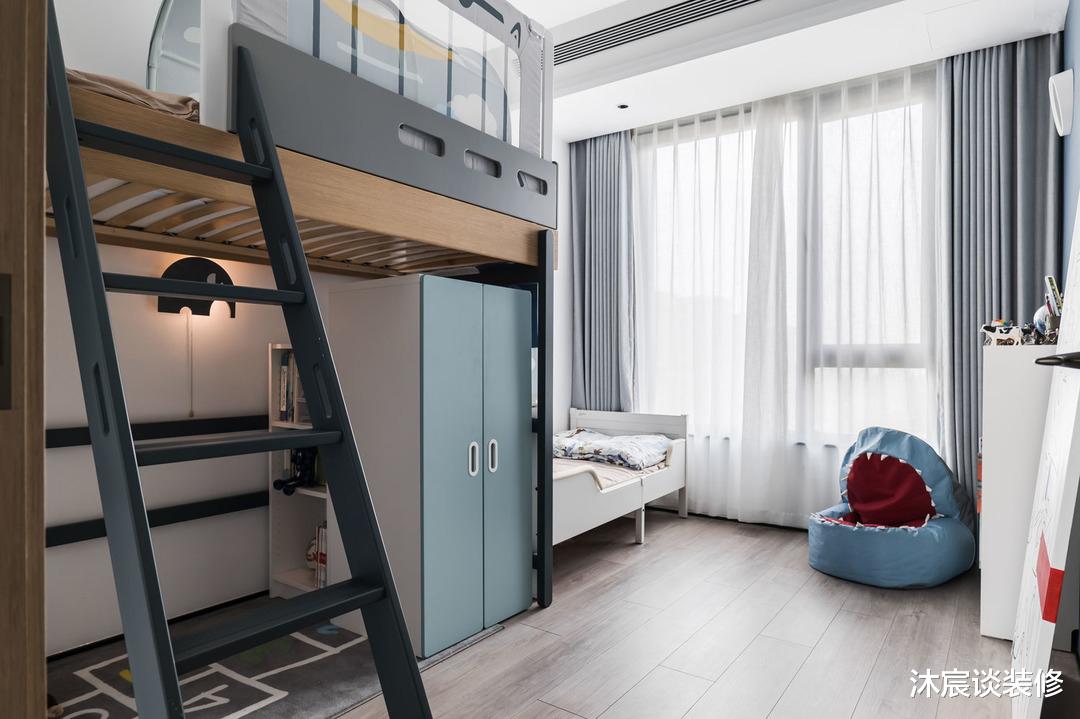 上海夫妇的新房，多功能客厅很实用，室内简洁治愈，还有大量收纳