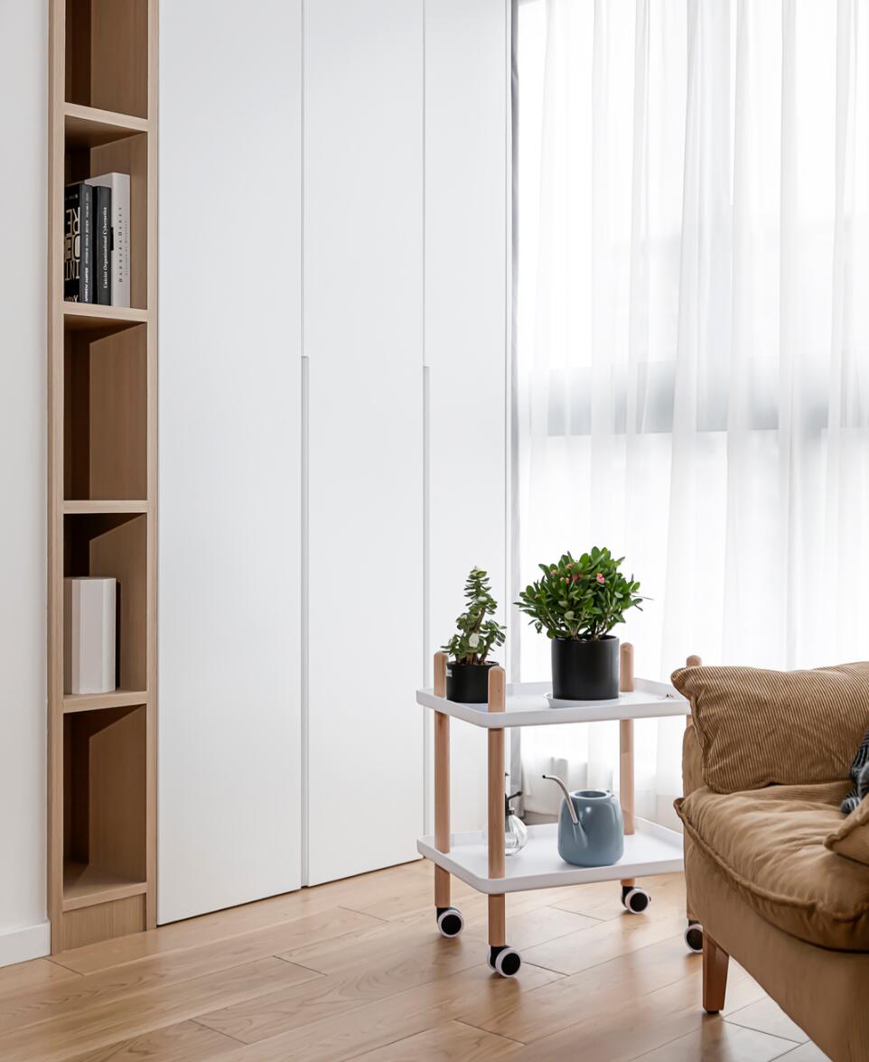 电视墙一定要做柜子?她做半通透设计,完工后,反而更实用