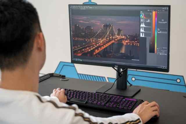 投影仪|站在审美金字塔顶的设计师们，应该怎么选择显示器？