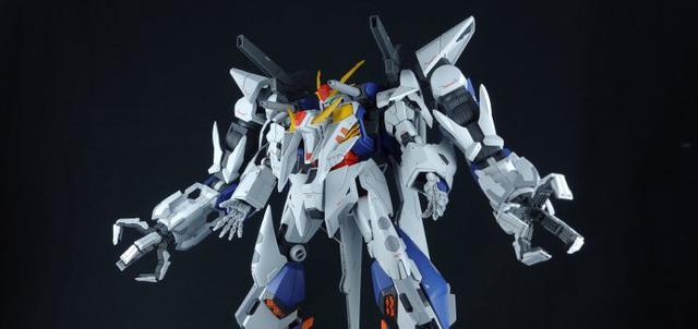 黄猿|搭载巨臂,四臂柯西高达模型改