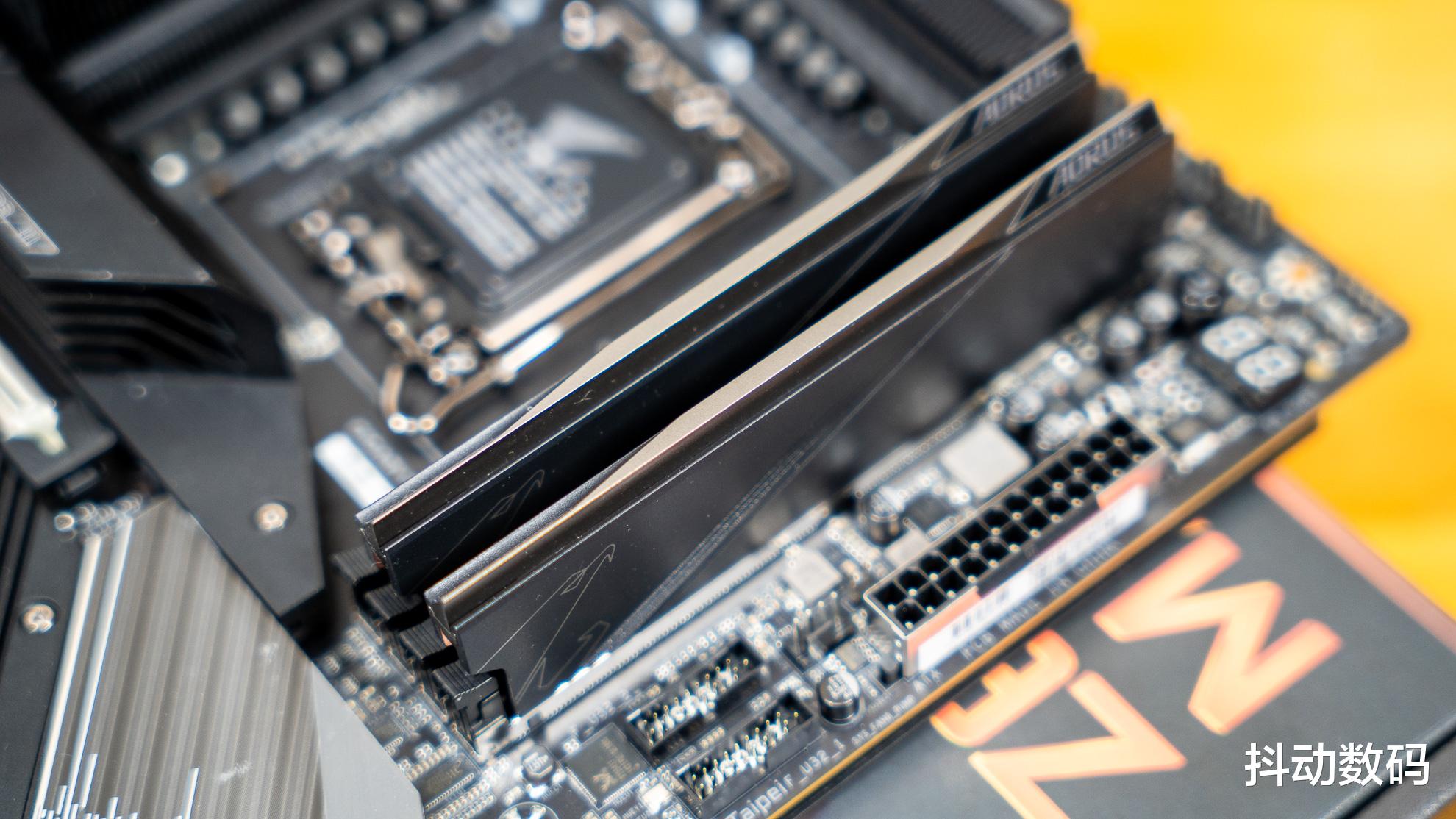 技嘉|DDR5内存怎么选?频率下差异大吗?通过测试告诉你