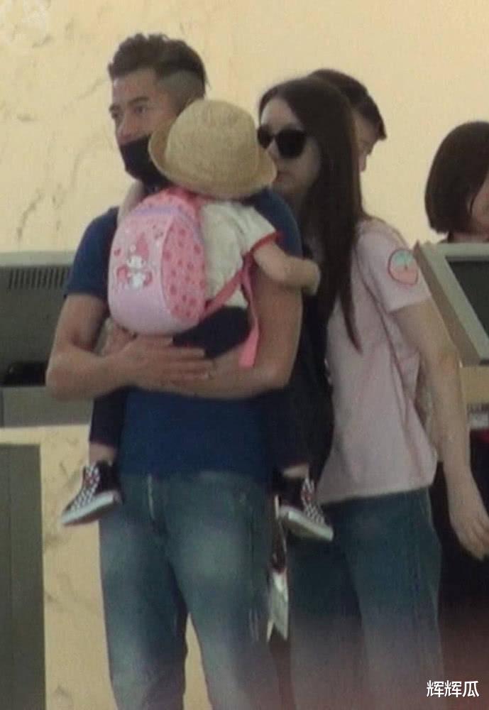 郭富城|郭富城现身街头,素颜状态模样大变,满脸皱纹十分憔悴老态