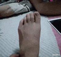 鸡蛋 小S二女儿晒美照，俏皮wink“星”味十足，网友纷纷感叹也太好看了吧
