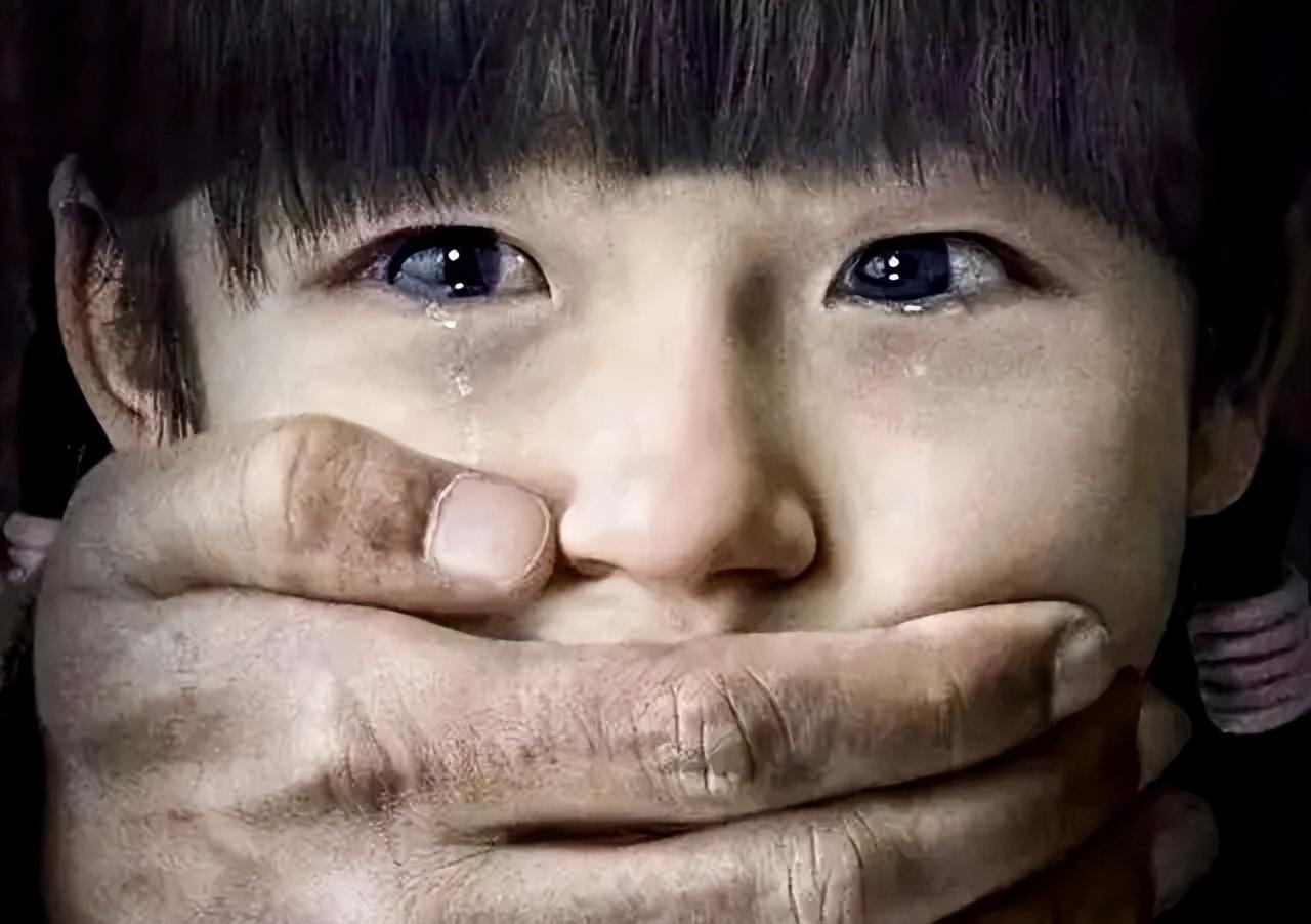“双面医生”张淑侠:违背医德,白衣天使成了人贩子