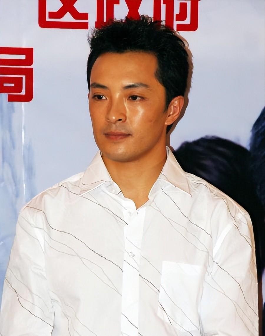 富大龙|富大龙饶敏莉:结婚12年后,仍无房无子女,爱情终究败给了现实!