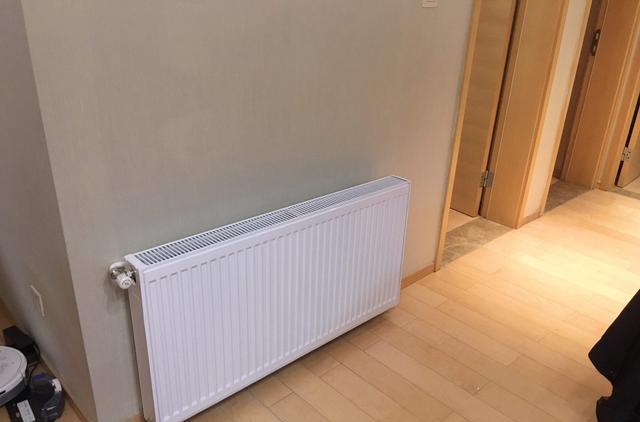 号称能取代地暖的“踢脚暖”是什么?用过才知道:噱头大于实用性