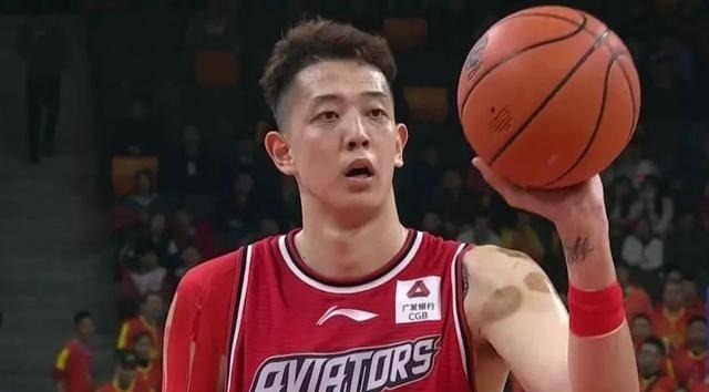 沈梓捷|沈梓捷谈内讧无悔意，脾气涨得比球技快他已连续两年毁掉球队
