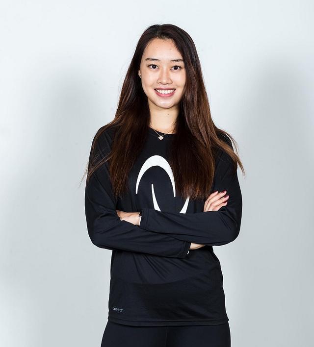 颜妮|留洋首秀开门红，薛翼枝能否接班颜妮成为中国女排新网上长城