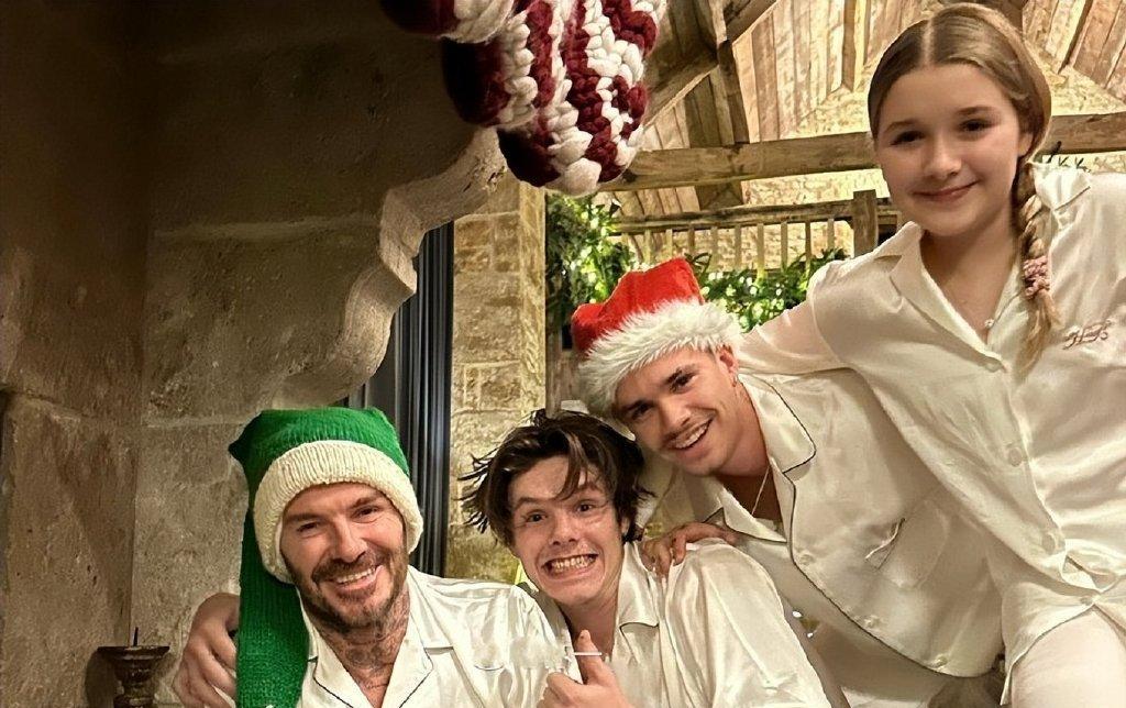 圣诞节|圣诞夜没有一家团圆，贝克汉姆家里的婆媳战争进入了新阶段？