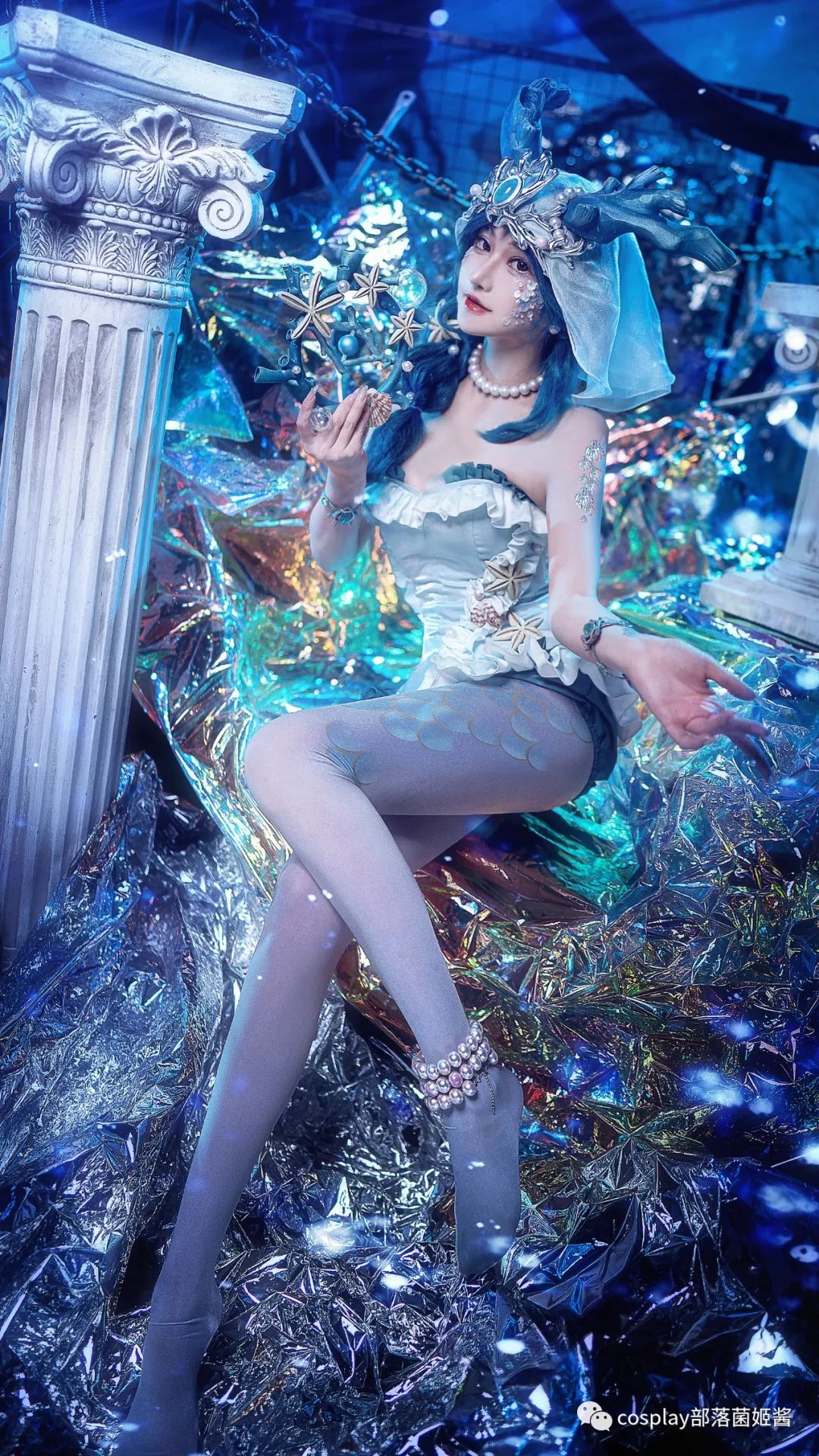 第五人格|cos：第五人格祭司朝圣者渔女金皮的虚影cos正片@露儿