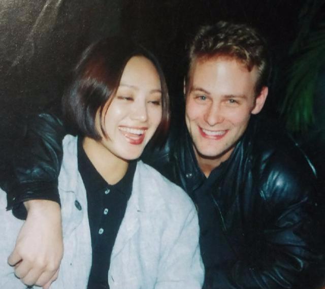 宁静|1996年,宁静为“报复”姜文嫁老外保罗,走出婚礼教堂:我坚信不爱他