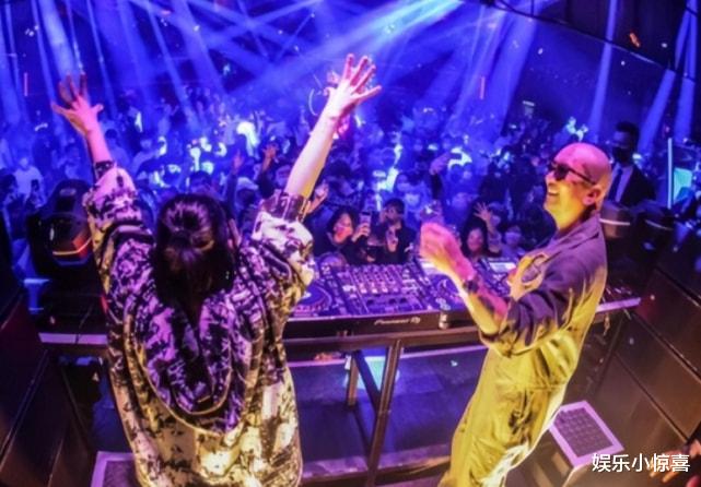 具俊晔|具俊晔首秀生图曝光,脸部赘肉又老又肥,网友:都是去看猴的