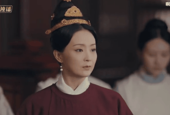 朴春|裸唇妆、假眉毛，于正的“面如死灰妆”毁了多少美女