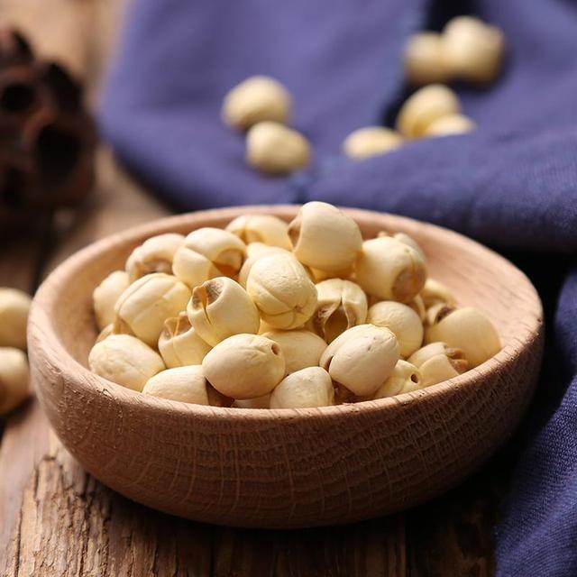 失眠|睡眠是最好的补药?睡不着的人,平时多吃3种便宜货,失眠不会来