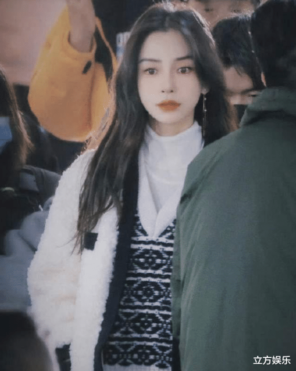 Angelababy|Angelababy和任嘉伦新剧路透，baby买菜似走秀，两人竟然一样高？