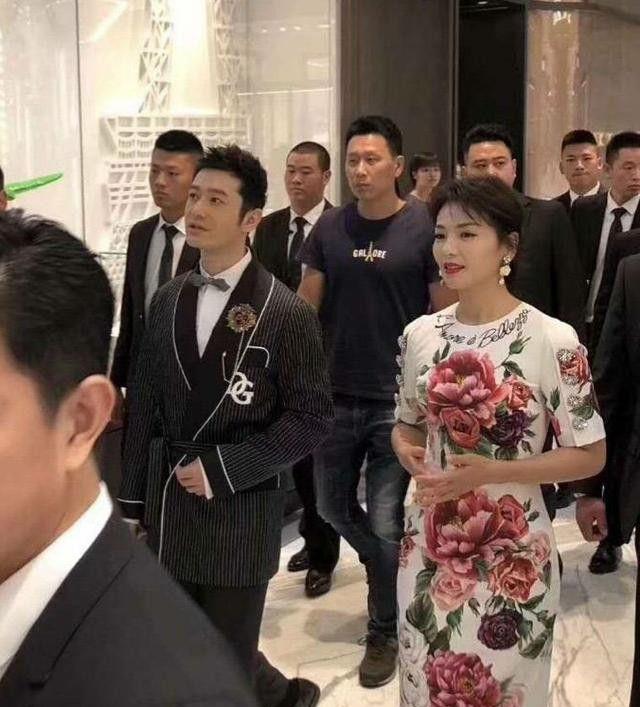 刘涛|刘涛大汗淋漓的素颜照,额头饱满脸看不出43岁,但皮肤确实不白