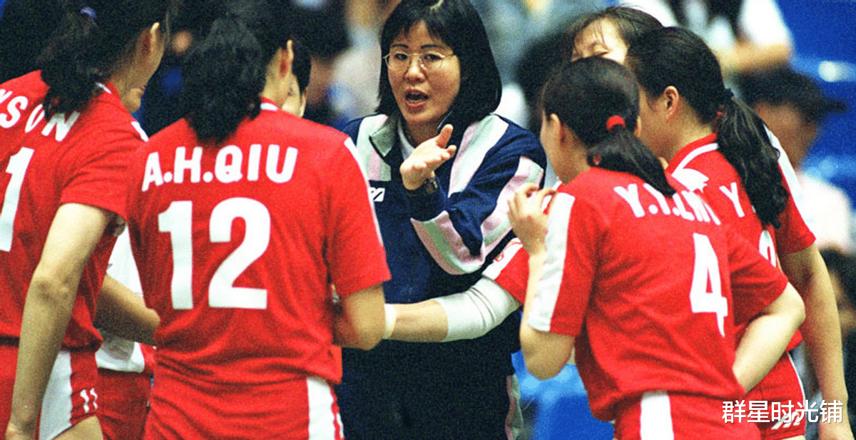 魏秋月|“中國(guó)女排排花”魏秋月：與老公15歲就相識(shí)，卻因郎平走到一起