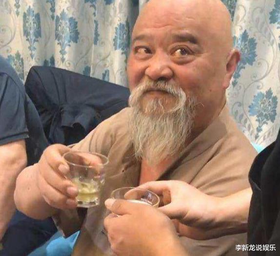 李琦|国家一级演员李琦:曾喝酒如饮水,每天抽2包烟,今65岁怎样了?