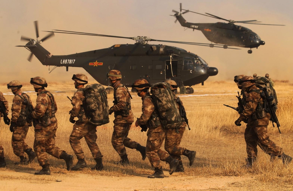 中国解放军军队拥有13个新编集团军,一个集团军到底有多少兵力?