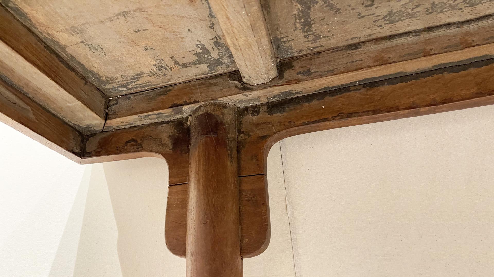 翡翠|用料规整、老底原装，黄花梨大画案184万成交