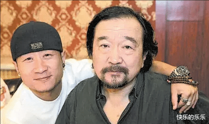 张艺谋|得了便宜还卖乖?李保田儿子在自家别墅院子“醉舞”,网友:酸了