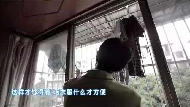 俩夫妻花3万装修38㎡一室一厅,水泥铺地面,自己做家具!