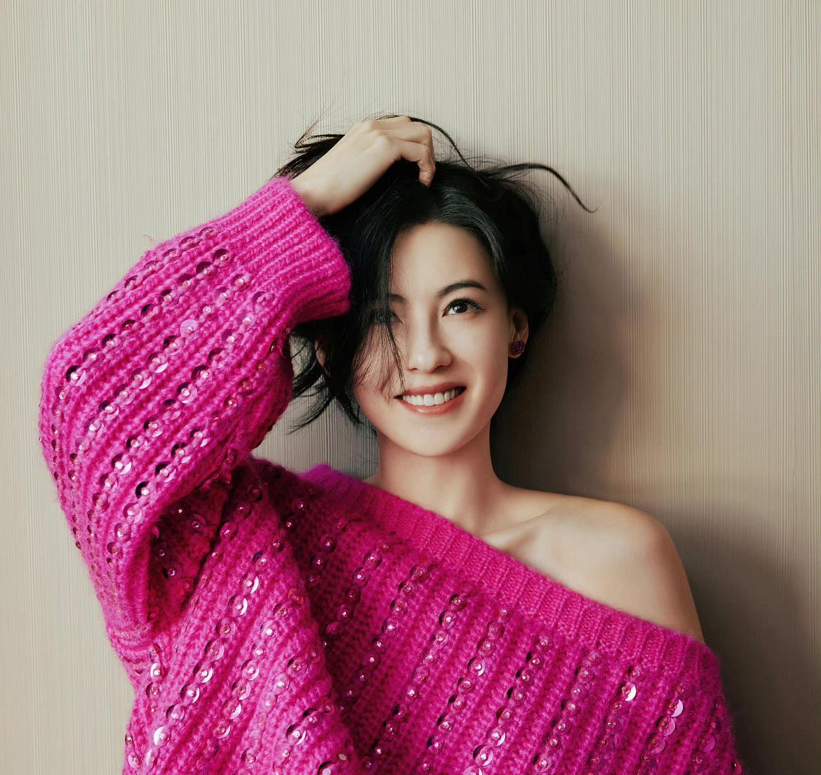 张柏芝|42岁张柏芝最新大片，太美令人感叹姐姐这是逆龄，而不是“冻龄”