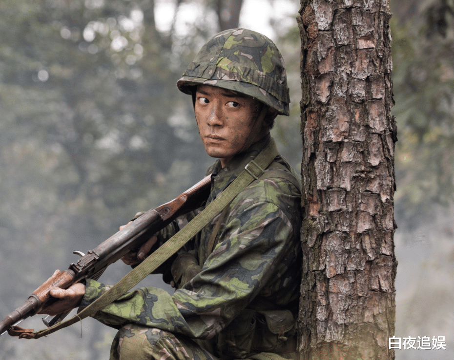 肖战|30岁肖战再现巅峰,一人独占四大卫视黄金档,这是要霸屏的节奏吧