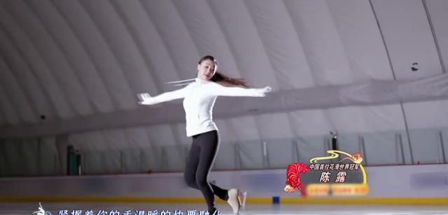 周深|虎年春晚，周深横跨三家卫视，戏腔演绎茉莉花，火爆程度无人能及