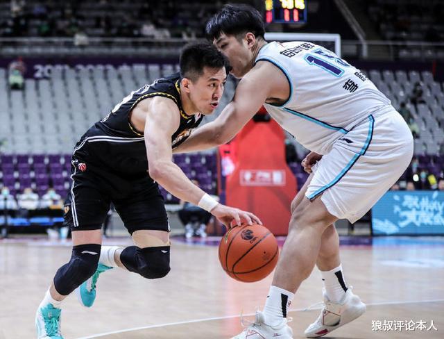 辽宁男篮|辽宁10分完胜！弗格29+7高效爆发，郭艾伦拯救球队，杨鸣该妥协了