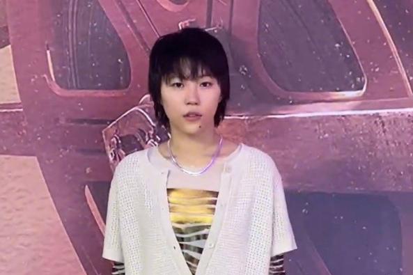 佟大为|佟大为13岁女儿长啥样?一组照片告诉你,网友:和想象中有差距