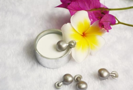 眼影 美白淡斑精华液哪个牌子比较好?淡斑精华液排行榜(超值篇)