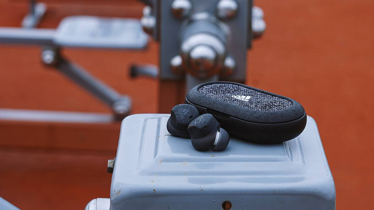 阿迪达斯|畅享无线，专为运动而生！adidas阿迪达斯FWD-02运动耳机测评！