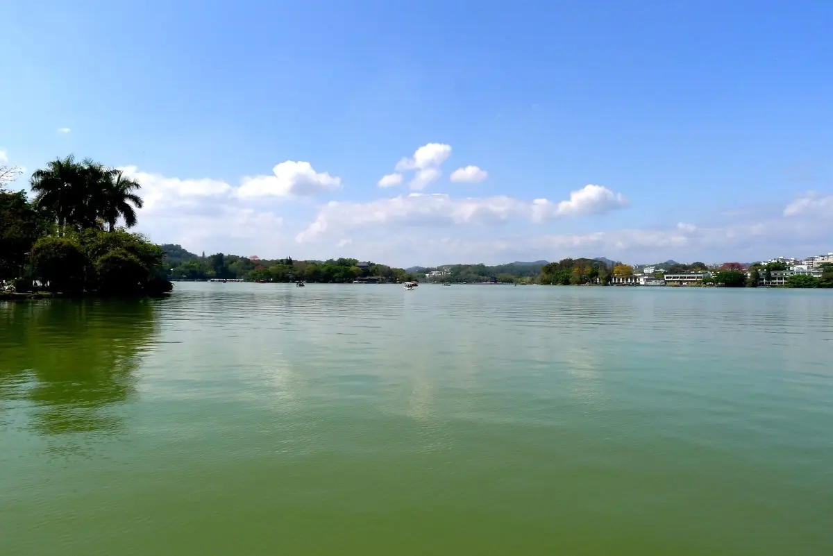 广东省|广东有“岭南明珠”美誉的湖泊景点，将青山秀水融为一体