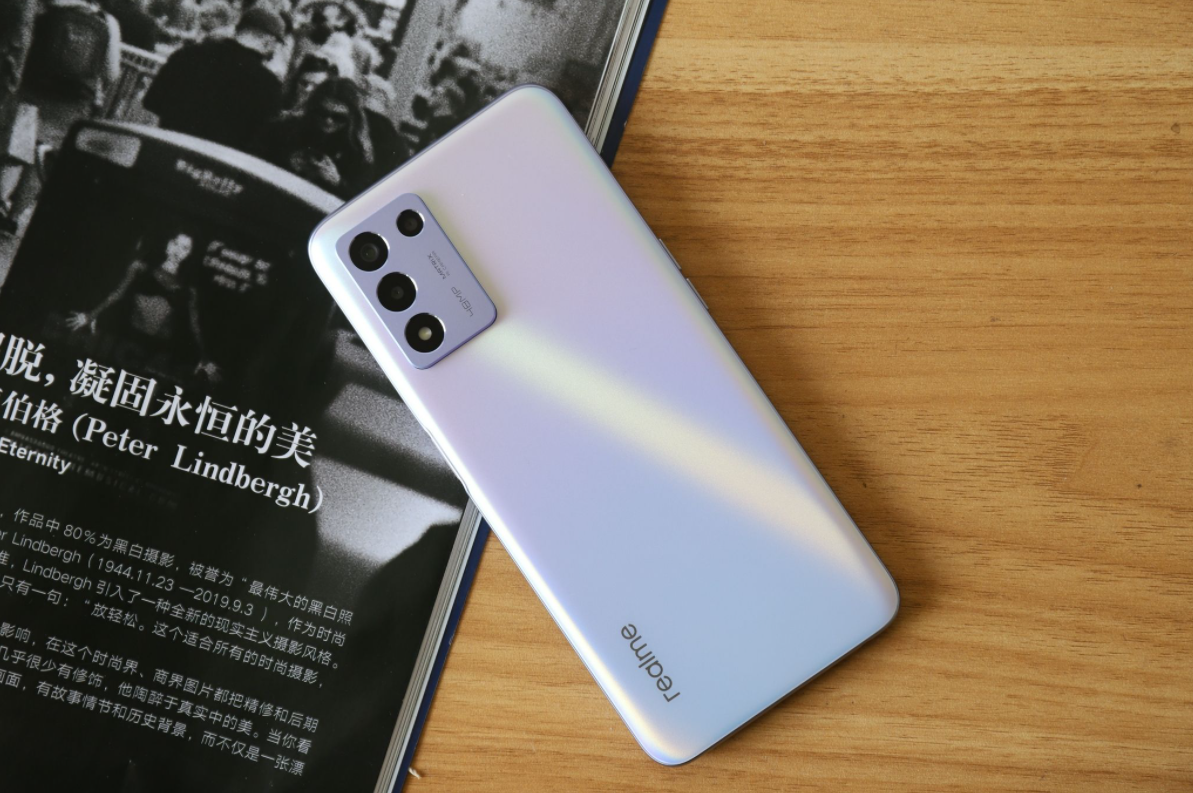 realme q|5000mAh+4800万三摄，高性价比手机价格创新低，跌至1159元