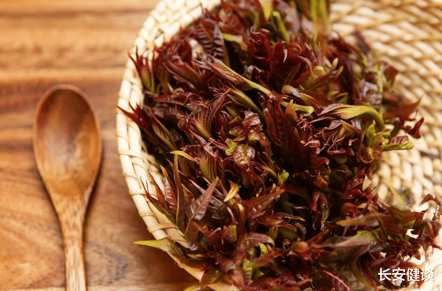 医生|越新鲜越有毒？这几种当季蔬菜尽量少吃，尤其是孩子