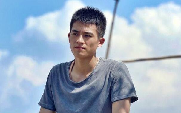 赵丽颖|赵丽颖传来好消息，与90后实力派合作新剧杀青，看到阵容追了