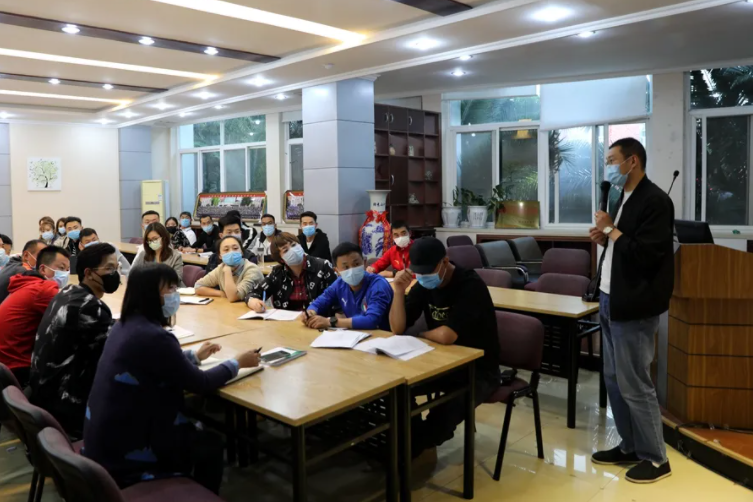 |升职后才明白,工作能力最强的人成不了领导,往往有着客观原因