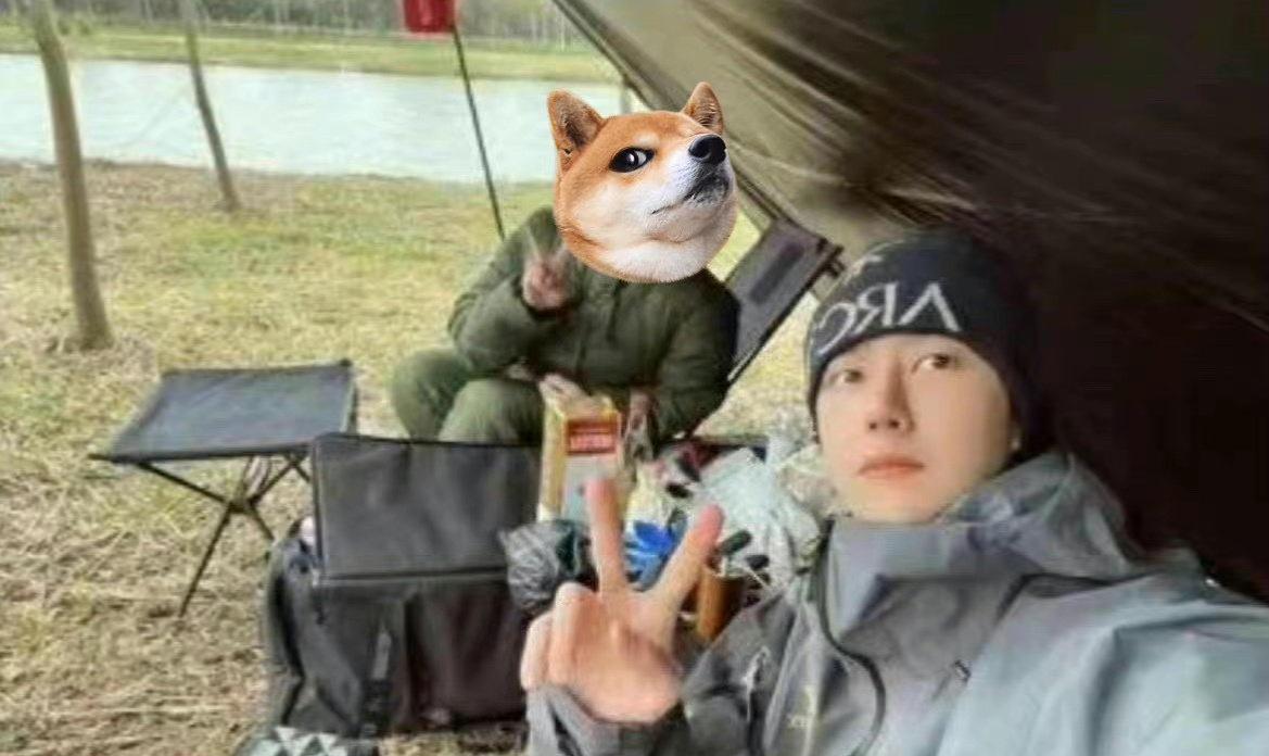 周迅|王一博露营比耶自拍，兑现承诺，粉丝表示个人行程请勿打扰